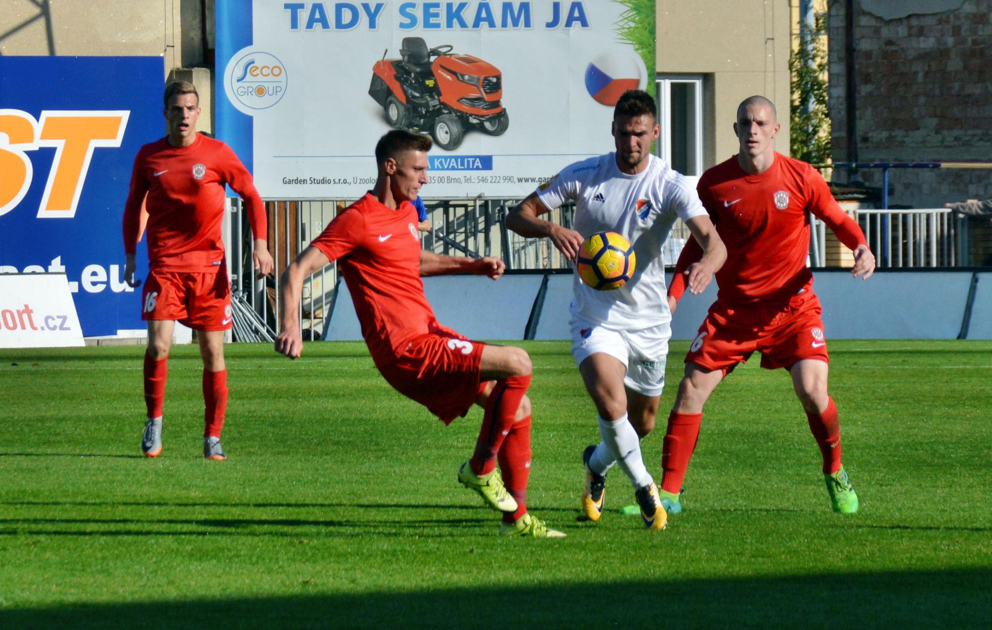Tři góly, tři body. Také junioři uspěli a vezou výhru z Olomouce