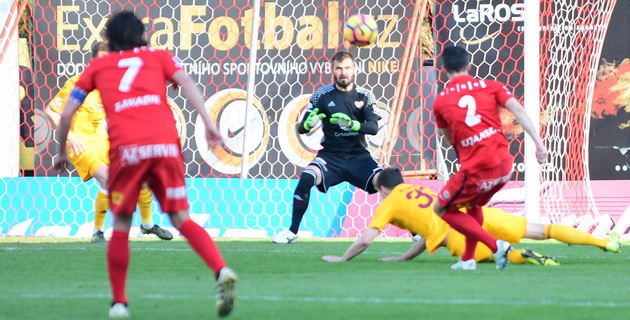 Čekání na gól pokračuje. Zbrojovka se rozešla bez branek i s Duklou